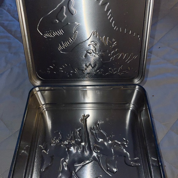 Jurassic World Collectible Lunch Box - Picture 7 of 8